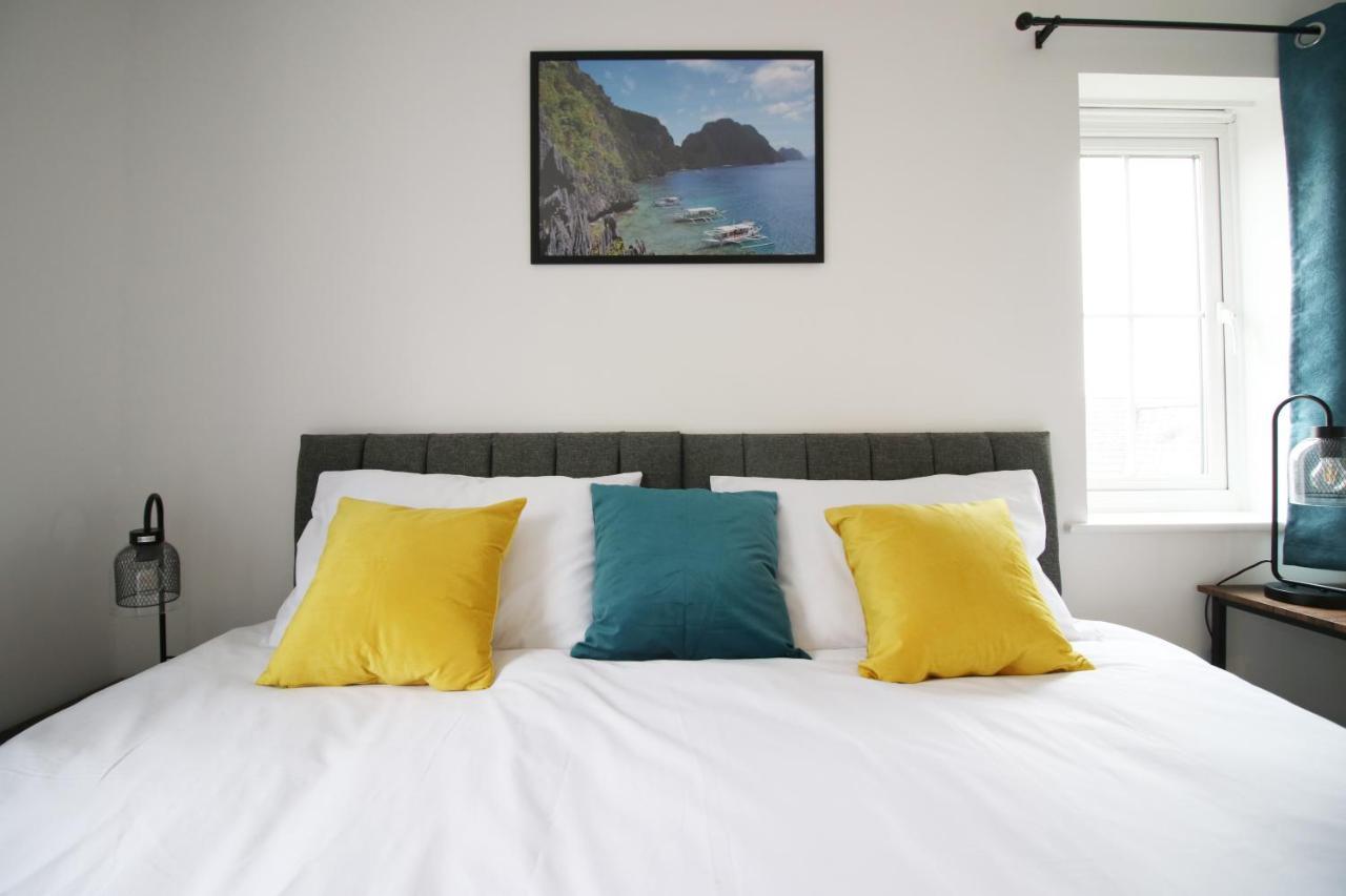 Delft - Spacious Home, High Speed Wi-Fi, Free Parking, Terrace Σουίντον Εξωτερικό φωτογραφία