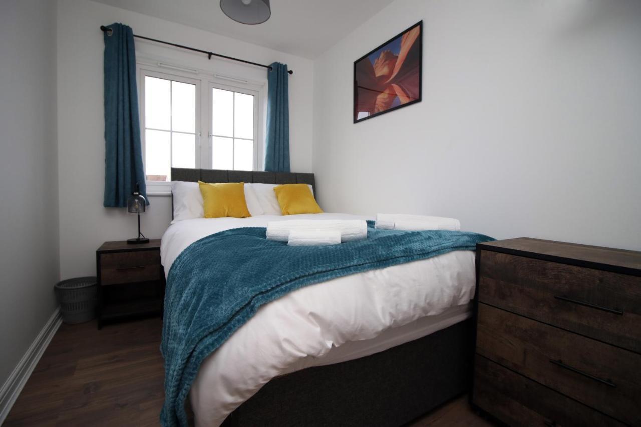 Delft - Spacious Home, High Speed Wi-Fi, Free Parking, Terrace Σουίντον Εξωτερικό φωτογραφία