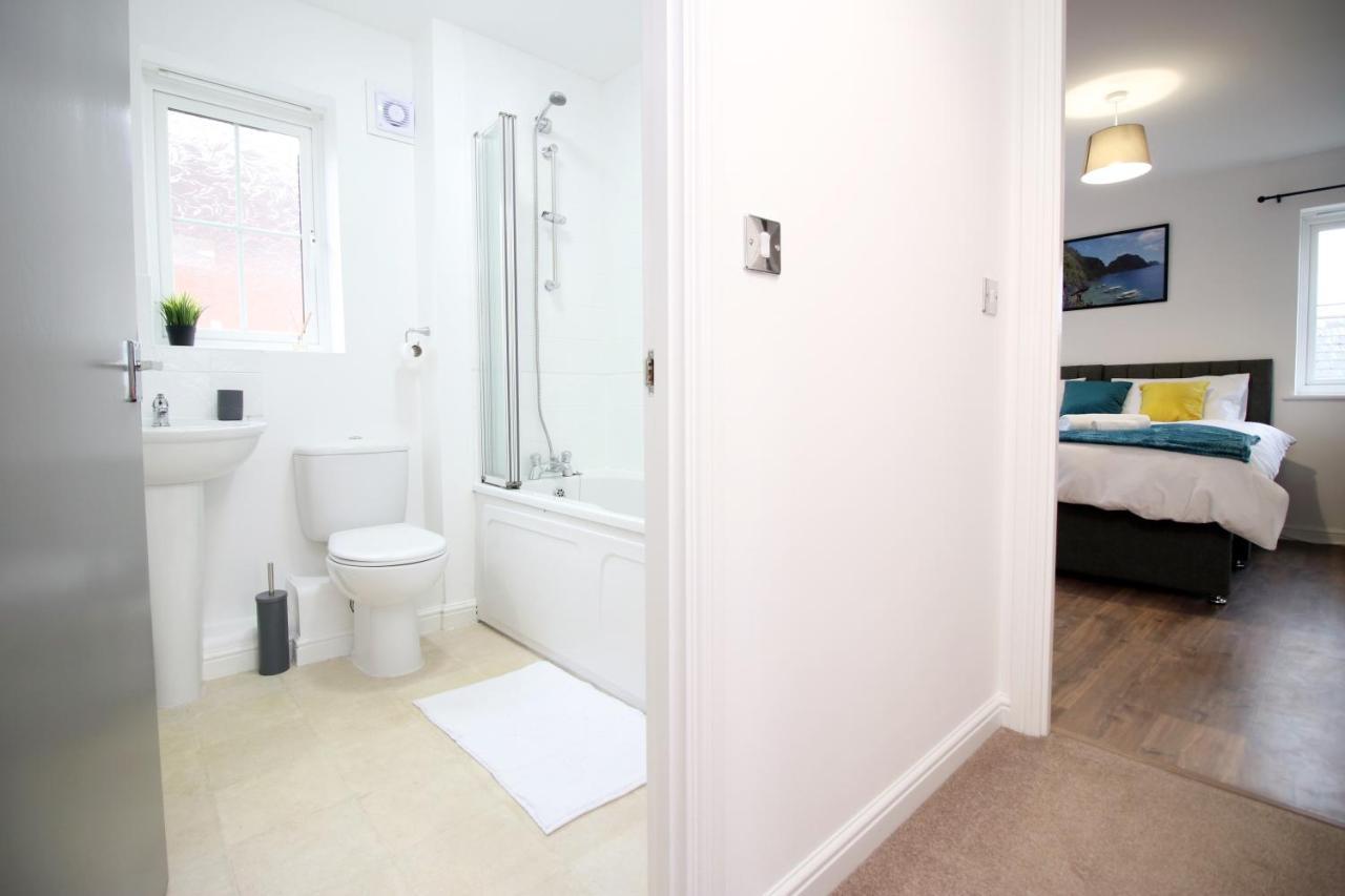 Delft - Spacious Home, High Speed Wi-Fi, Free Parking, Terrace Σουίντον Εξωτερικό φωτογραφία