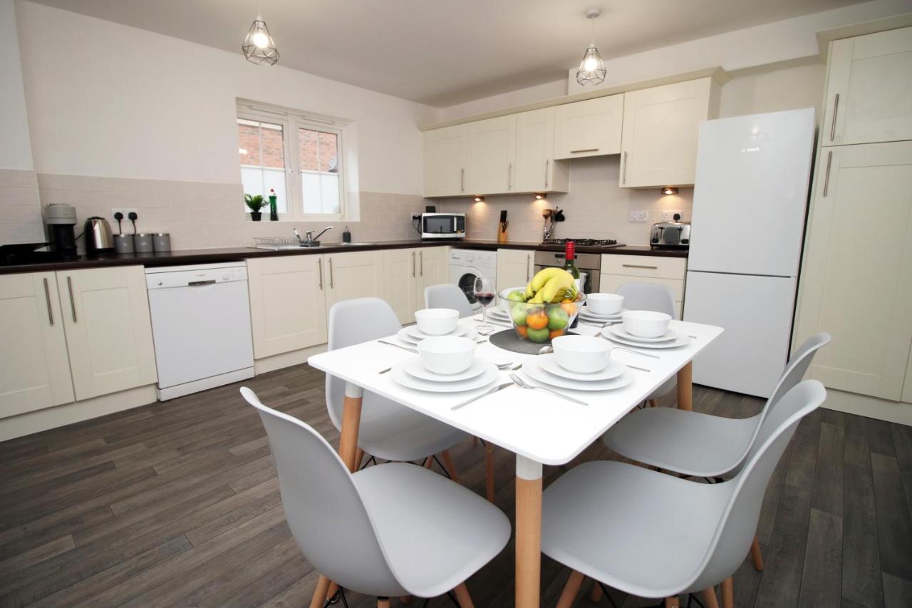 Delft - Spacious Home, High Speed Wi-Fi, Free Parking, Terrace Σουίντον Εξωτερικό φωτογραφία