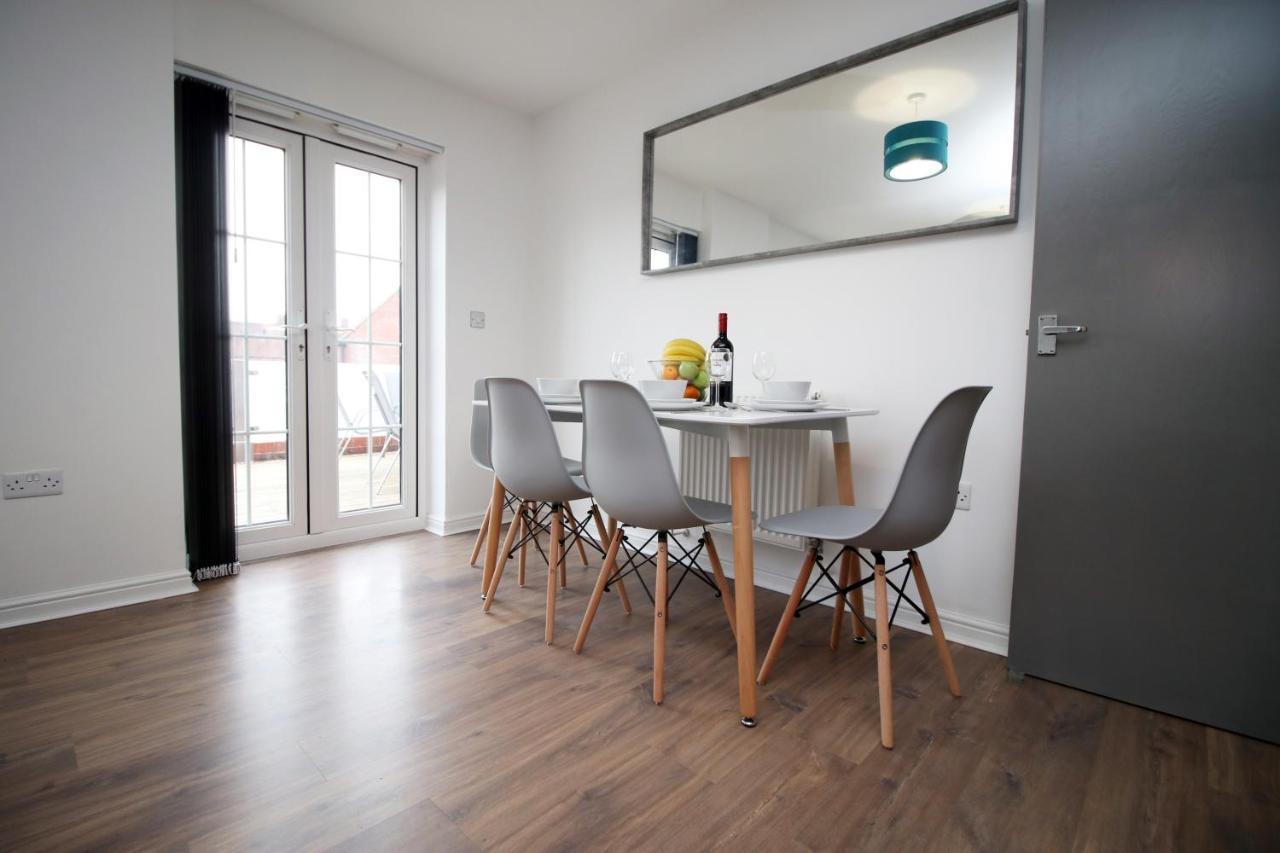 Delft - Spacious Home, High Speed Wi-Fi, Free Parking, Terrace Σουίντον Εξωτερικό φωτογραφία