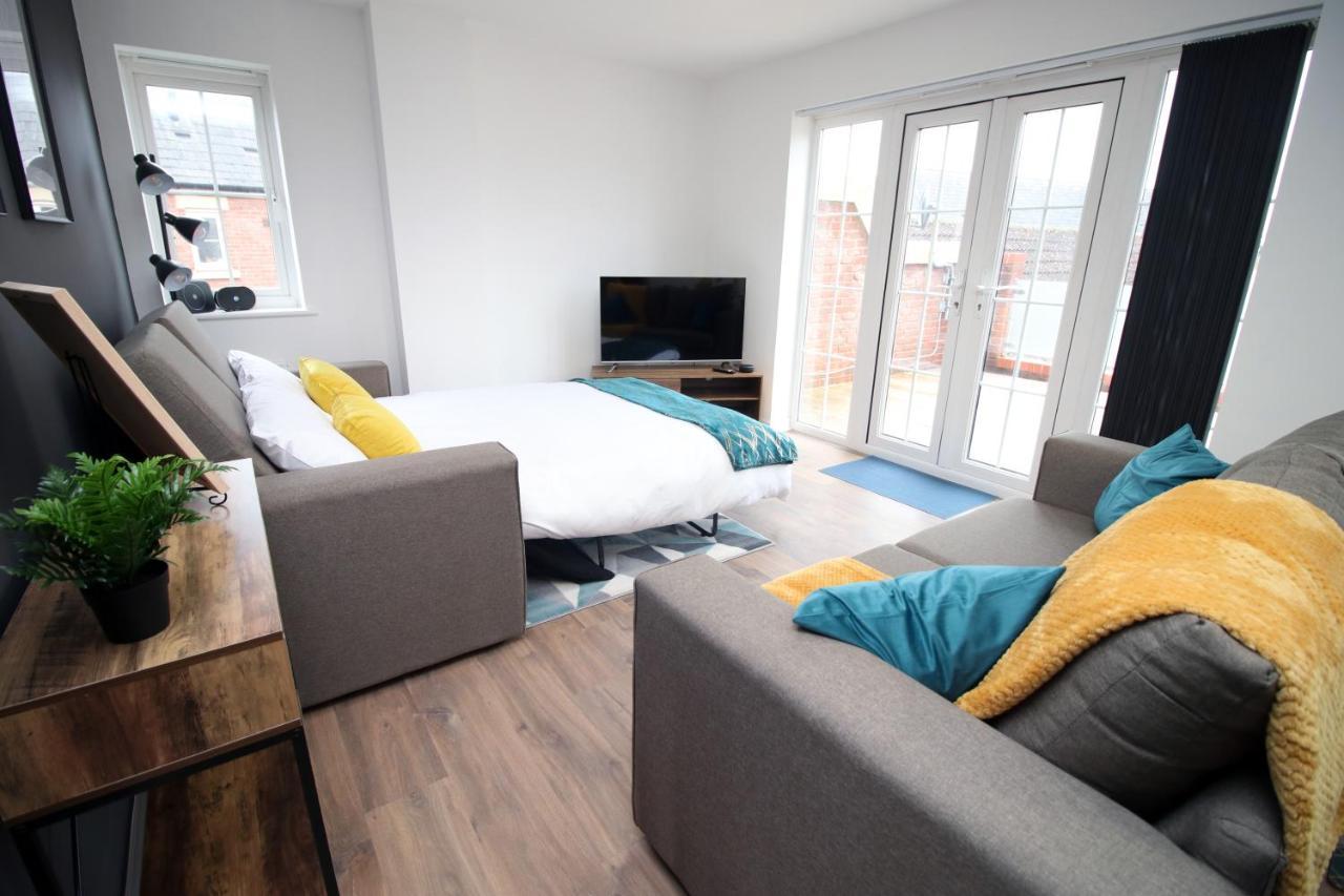 Delft - Spacious Home, High Speed Wi-Fi, Free Parking, Terrace Σουίντον Εξωτερικό φωτογραφία